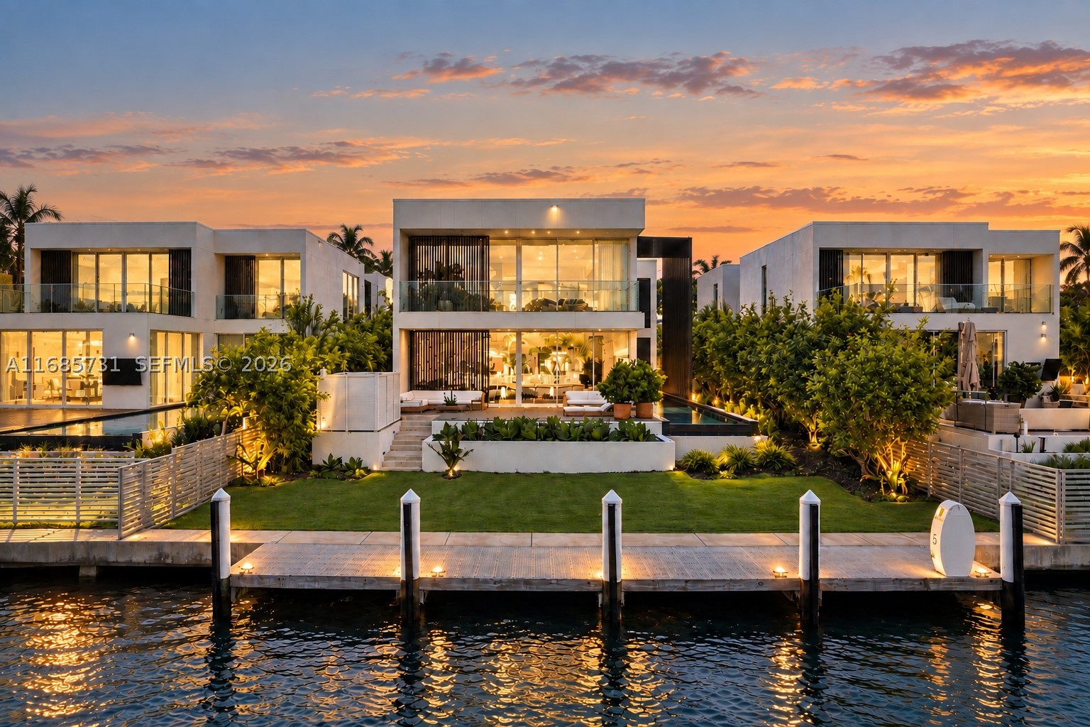 1041 W 48th St, Miami Beach FL 33140