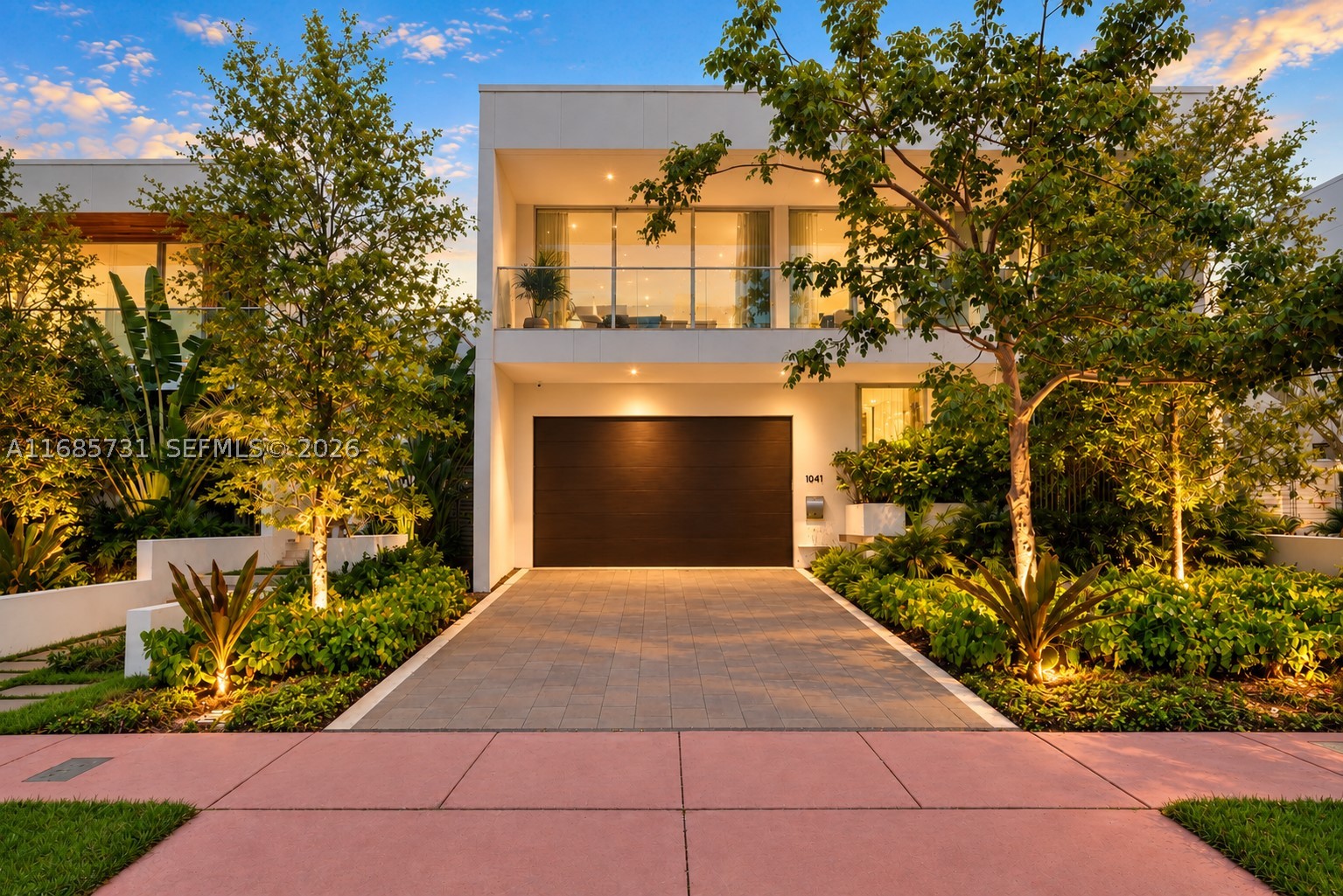 1041 W 48th St, Miami Beach FL 33140