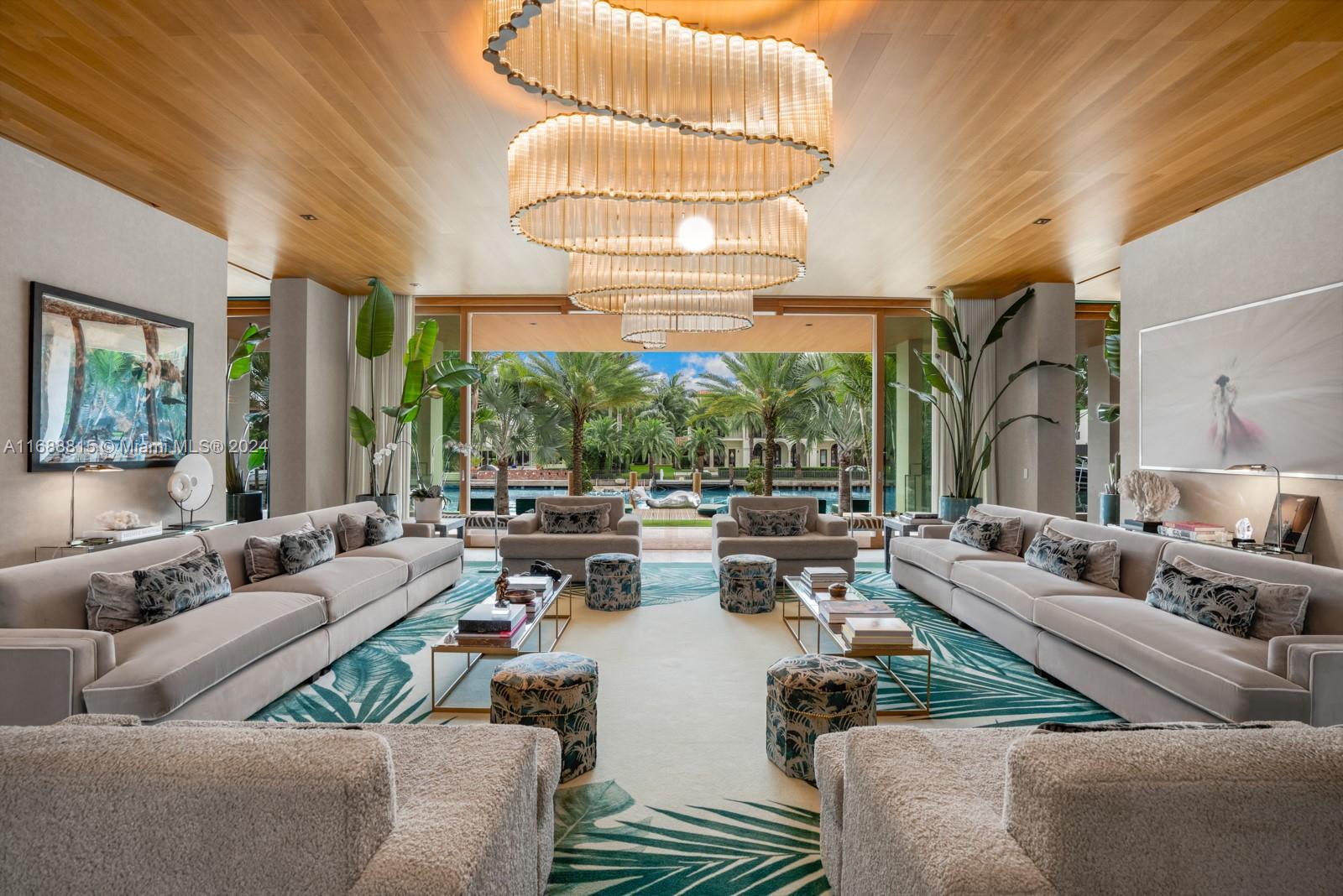 1510 W 25th St, Miami Beach FL 33140