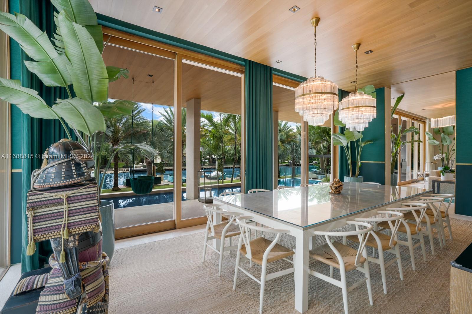 1510 W 25th St, Miami Beach FL 33140