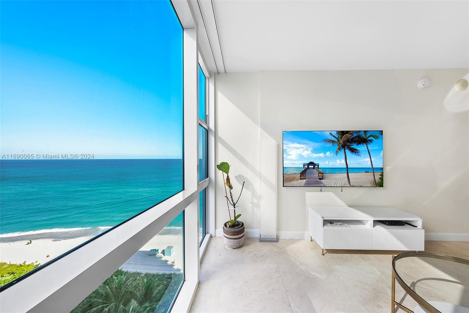 6801 Collins Ave #1203, Miami Beach FL 33141