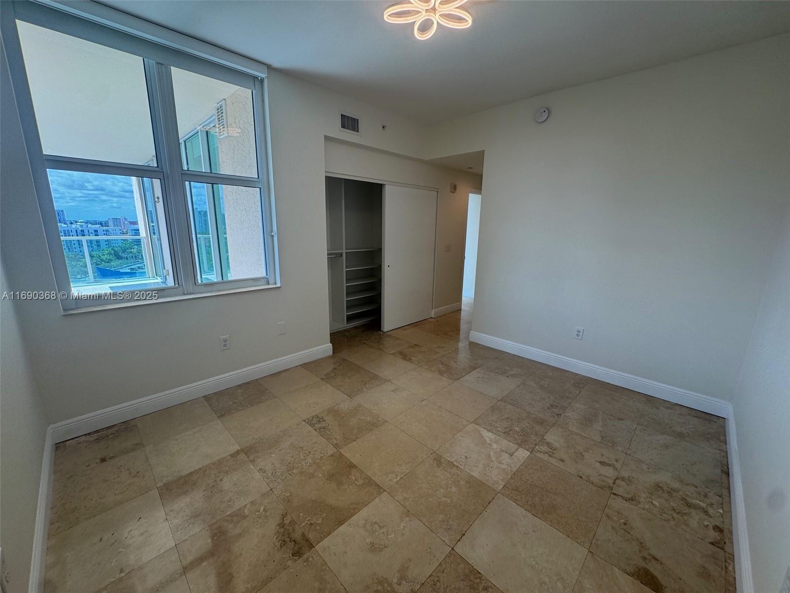 3330 NE 190 ST #1215, Aventura FL 33180