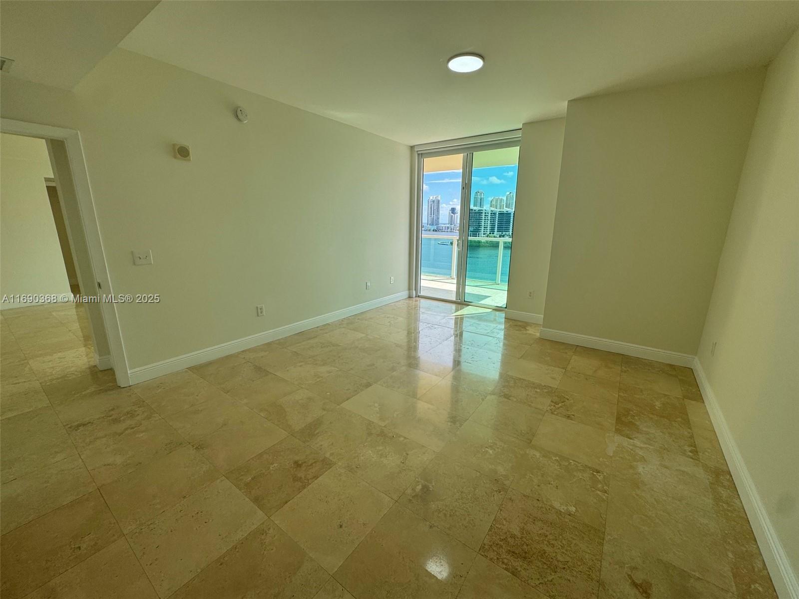 3330 NE 190 ST #1215, Aventura FL 33180