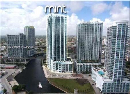 92 SW 3rd St #1802, Miami FL 33130
