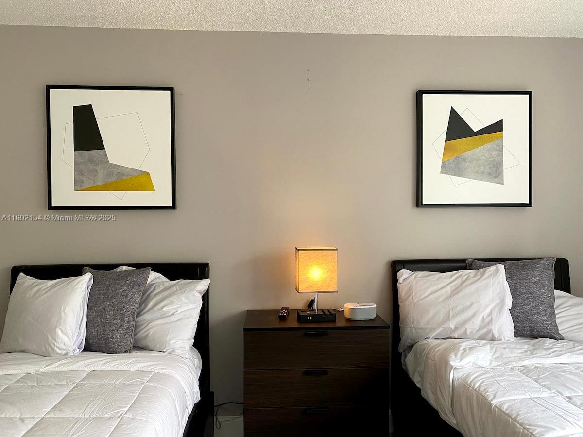 19999 E Country Club Dr #1403, Aventura FL 33180