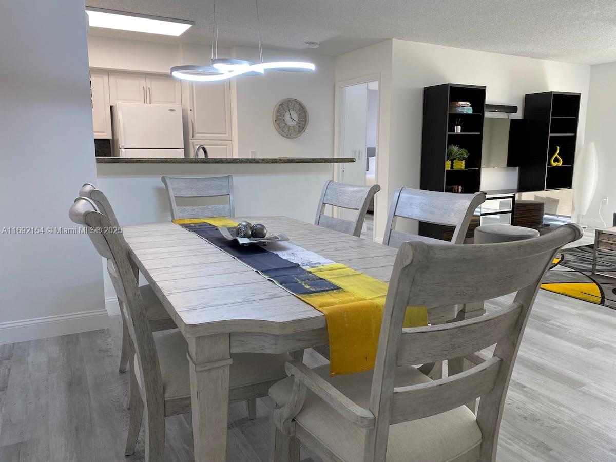 19999 E Country Club Dr #1403, Aventura FL 33180