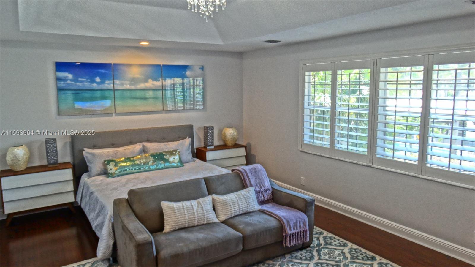 Hollywood FL 33019 - A11693964