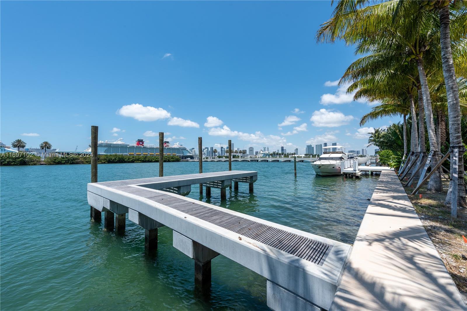 130 Palm Ave, Miami Beach FL 33139