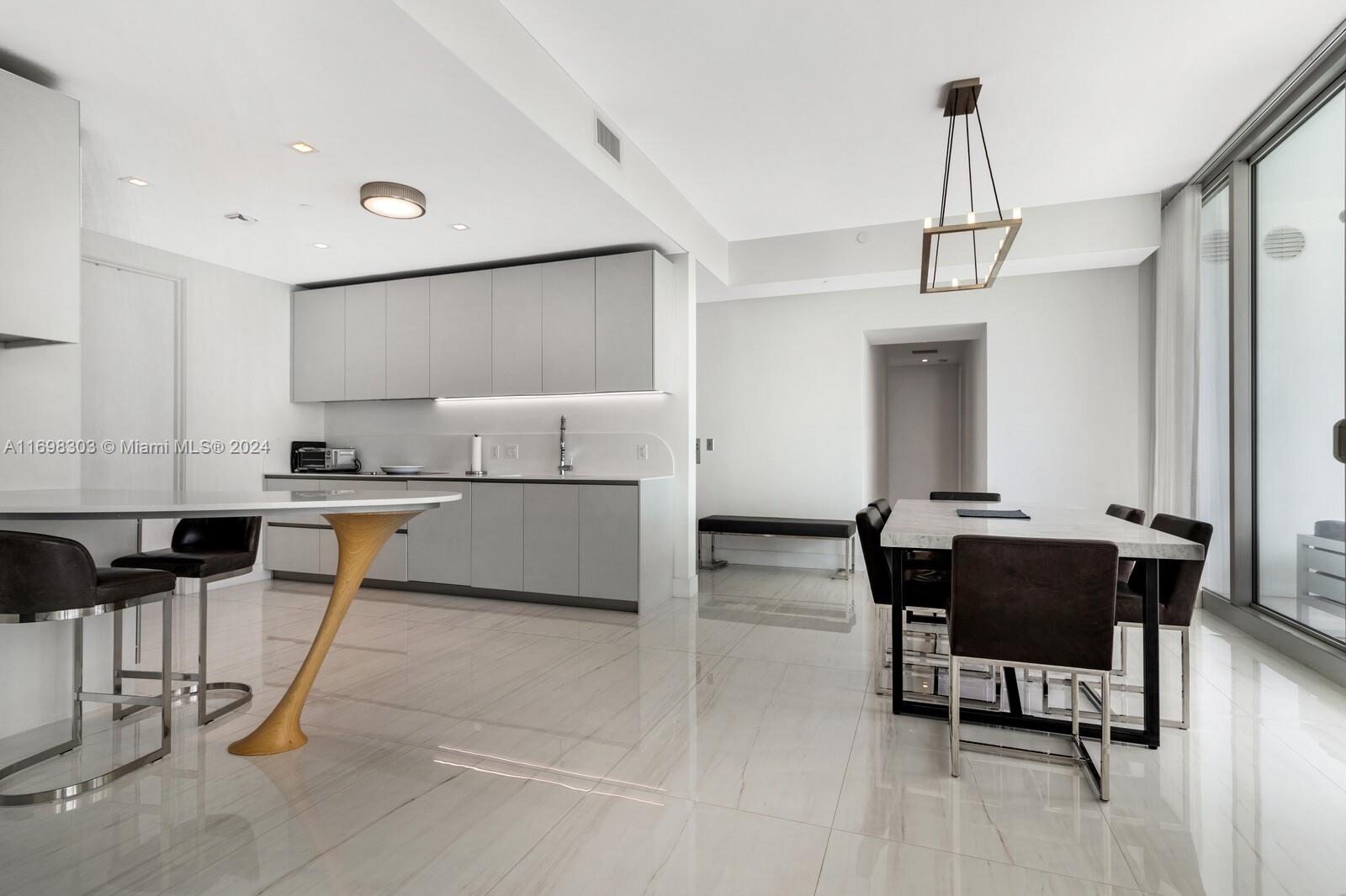 16901 Collins Ave #1402, Sunny Isles Beach FL 33160