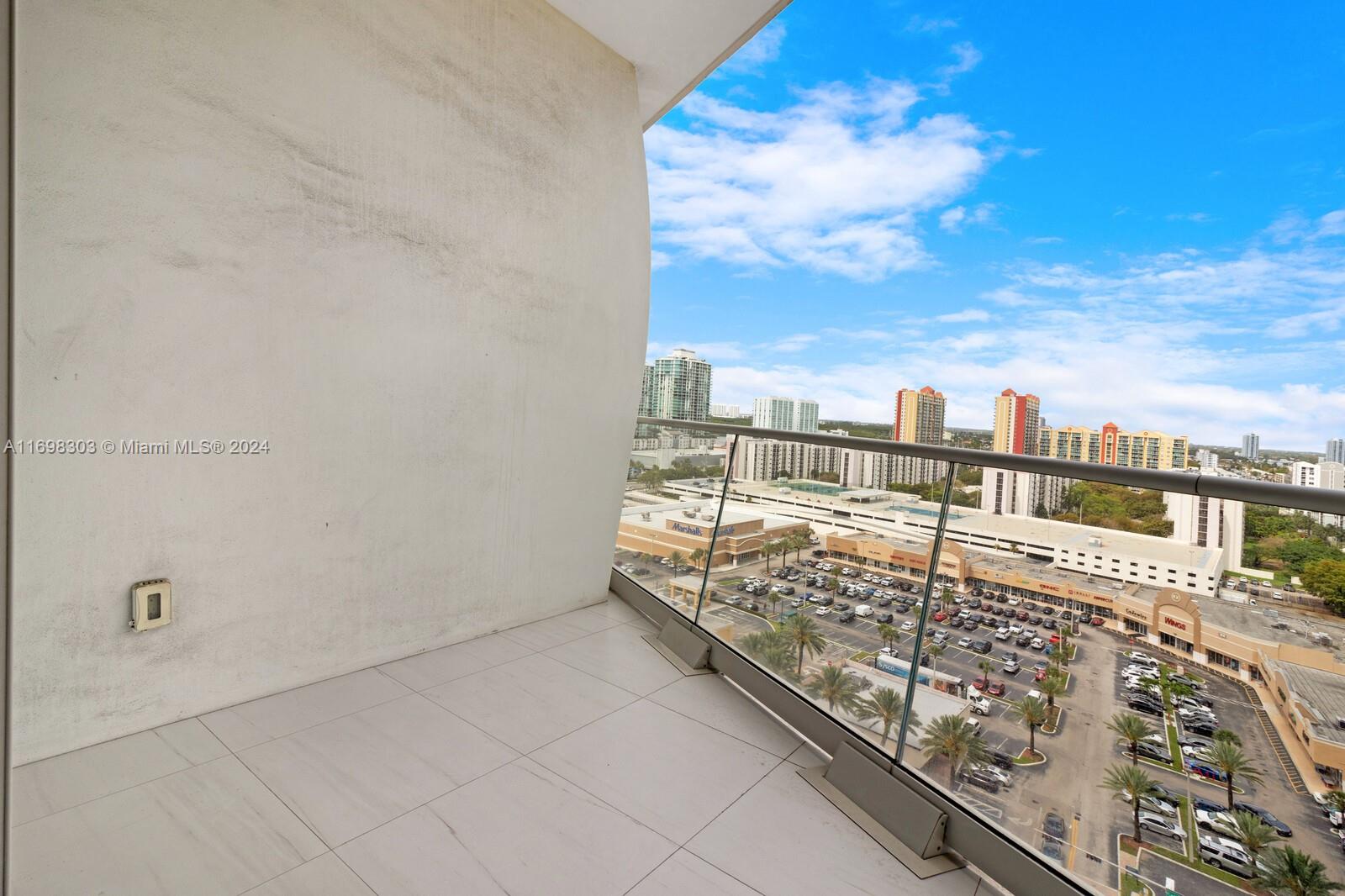 16901 Collins Ave #1402, Sunny Isles Beach FL 33160