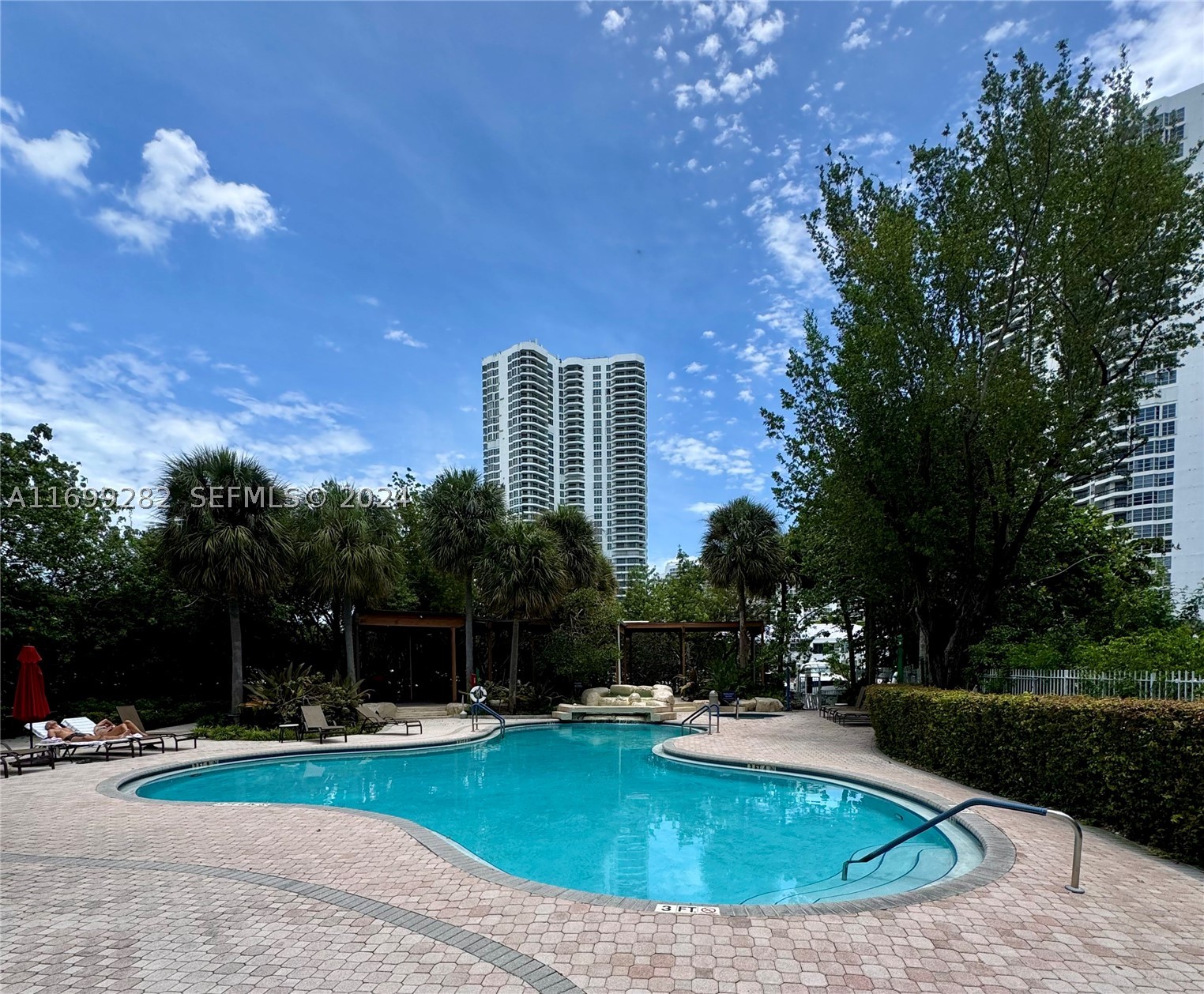 3400 NE 192nd St #307, Aventura FL 33180