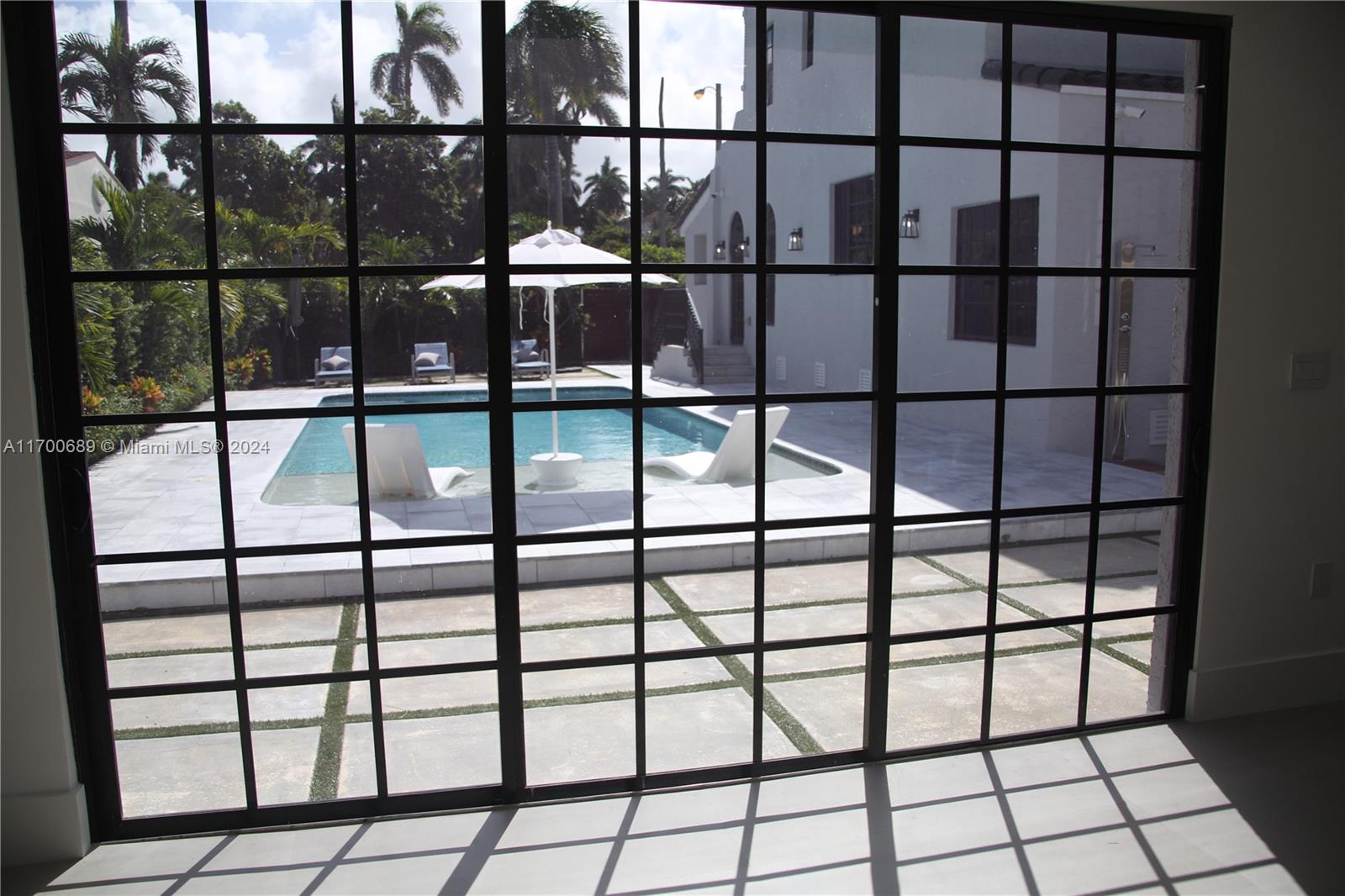1345 Hollywood Blvd, Hollywood FL 33019