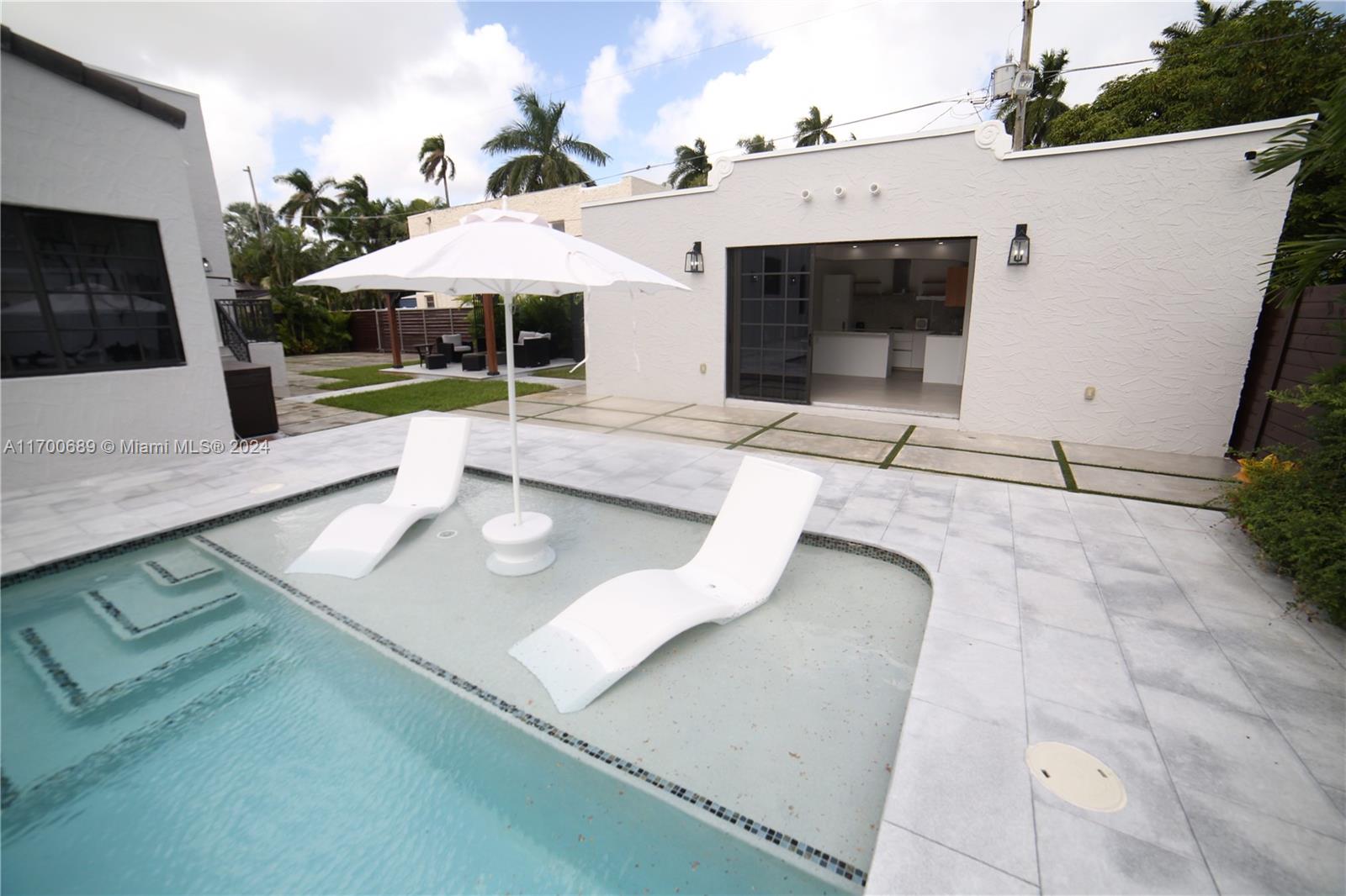 1345 Hollywood Blvd, Hollywood FL 33019