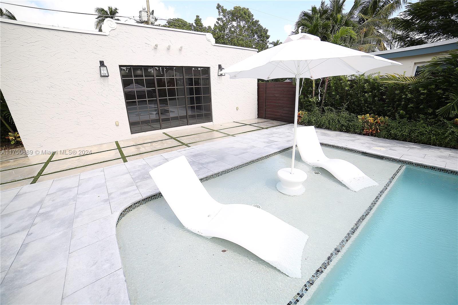 1345 Hollywood Blvd, Hollywood FL 33019