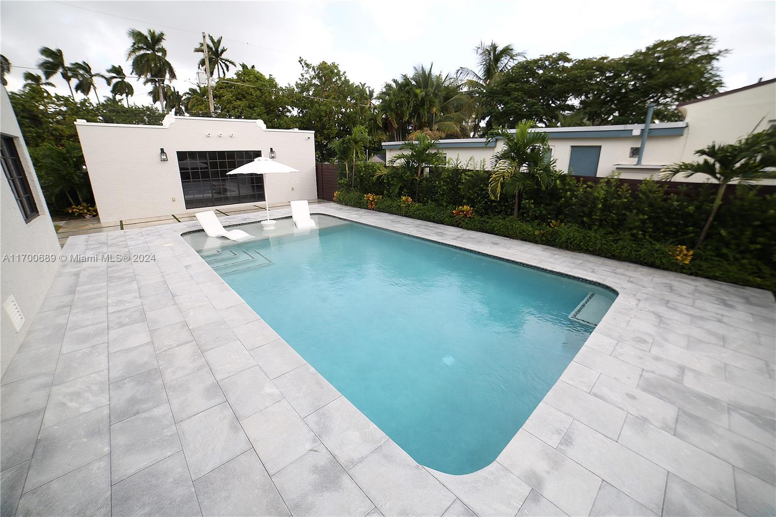 1345 Hollywood Blvd, Hollywood FL 33019