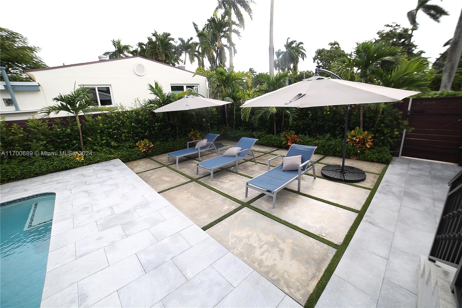 1345 Hollywood Blvd, Hollywood FL 33019