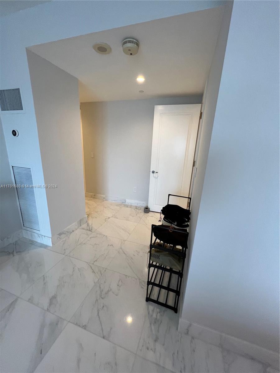 1435 Brickell Ave #3307, Miami FL 33131