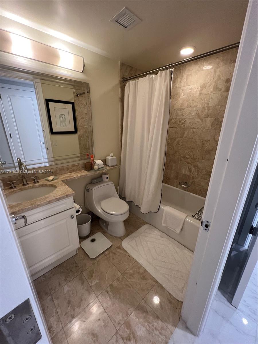 1435 Brickell Ave #3307, Miami FL 33131