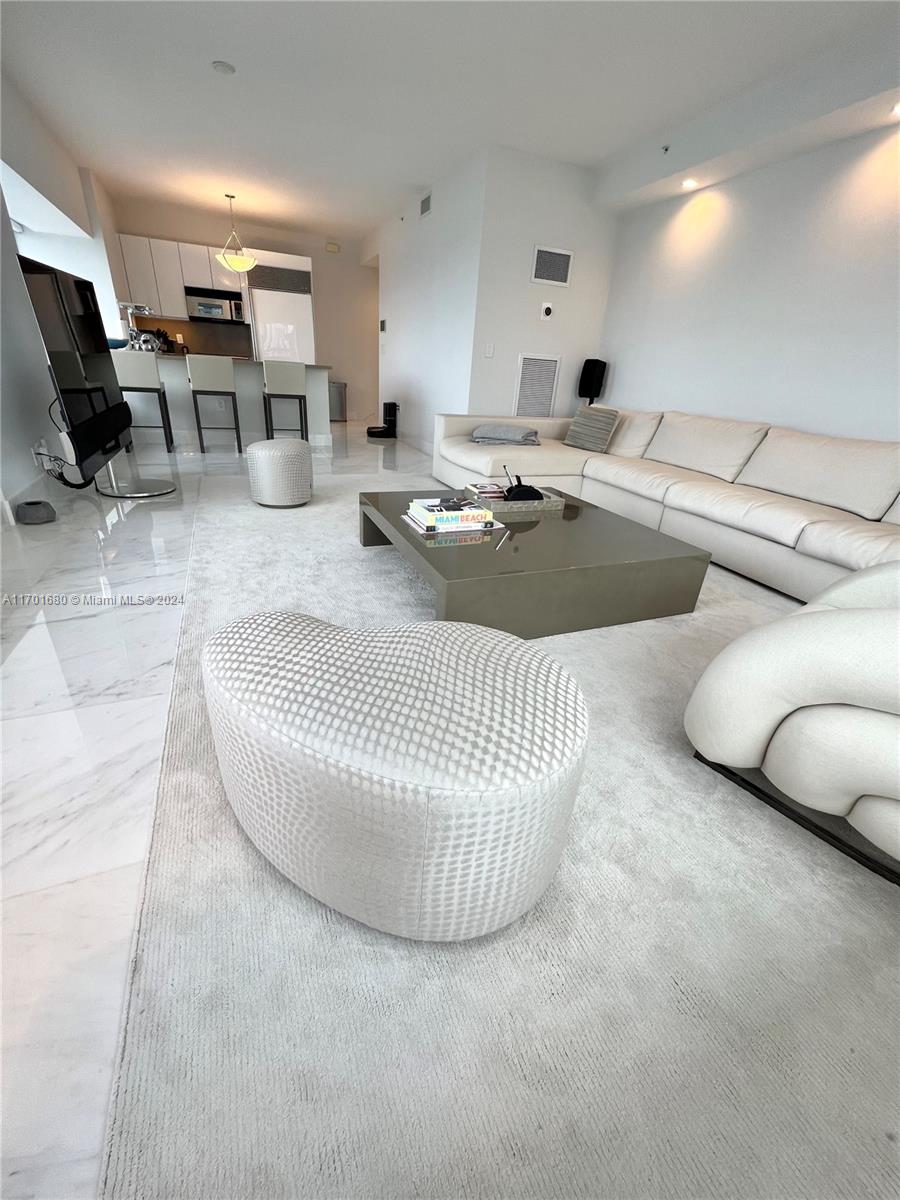 1435 Brickell Ave #3307, Miami FL 33131