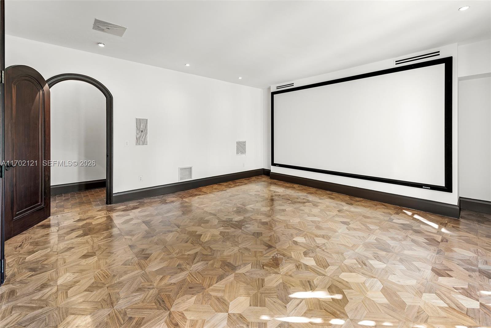 49 Palm Ave, Miami Beach FL 33139