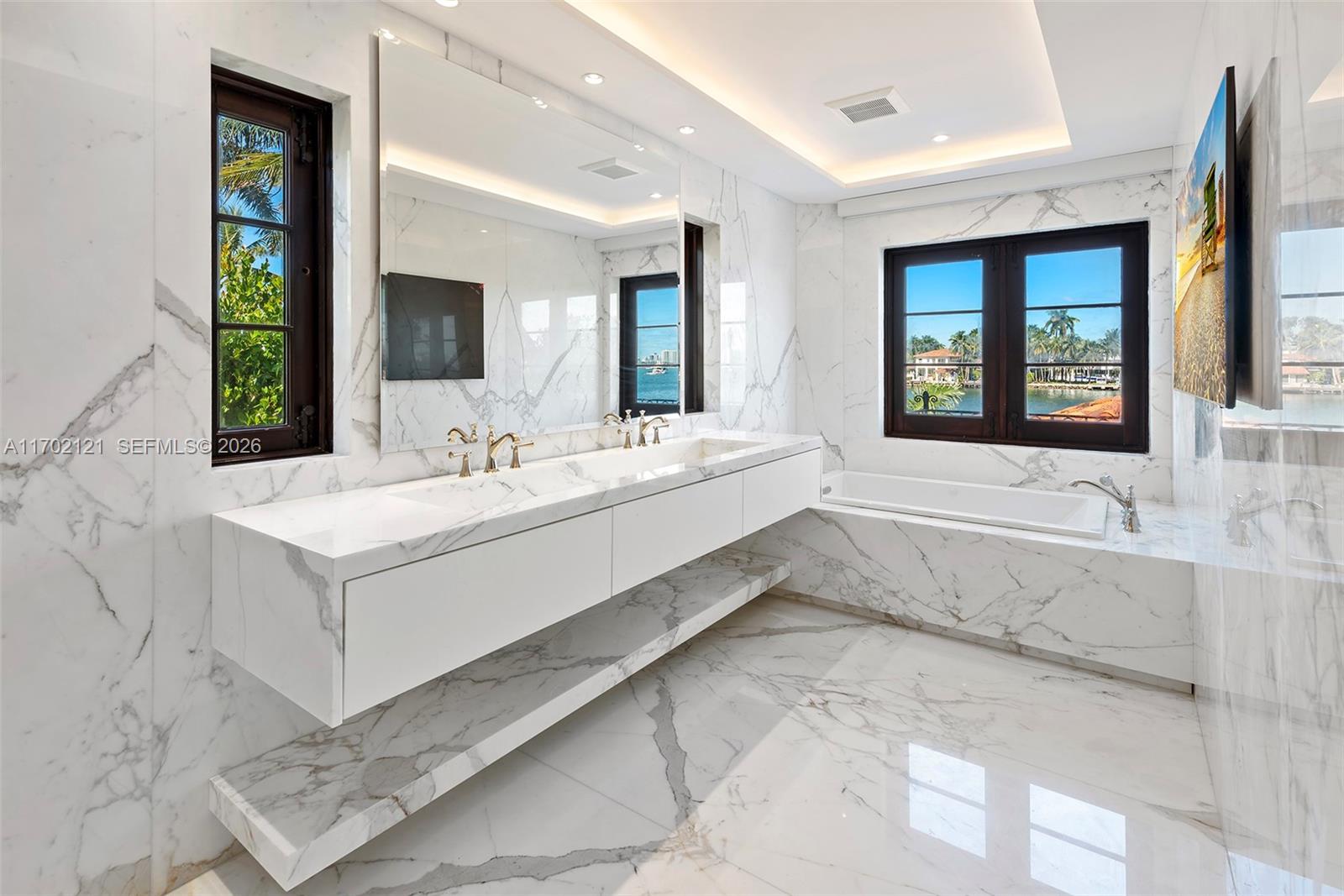 49 Palm Ave, Miami Beach FL 33139