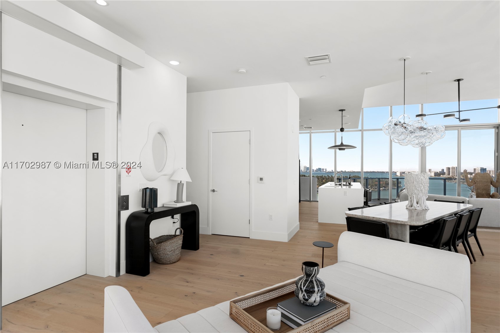 6800 Indian Creek Dr #PH2, Miami Beach FL 33141