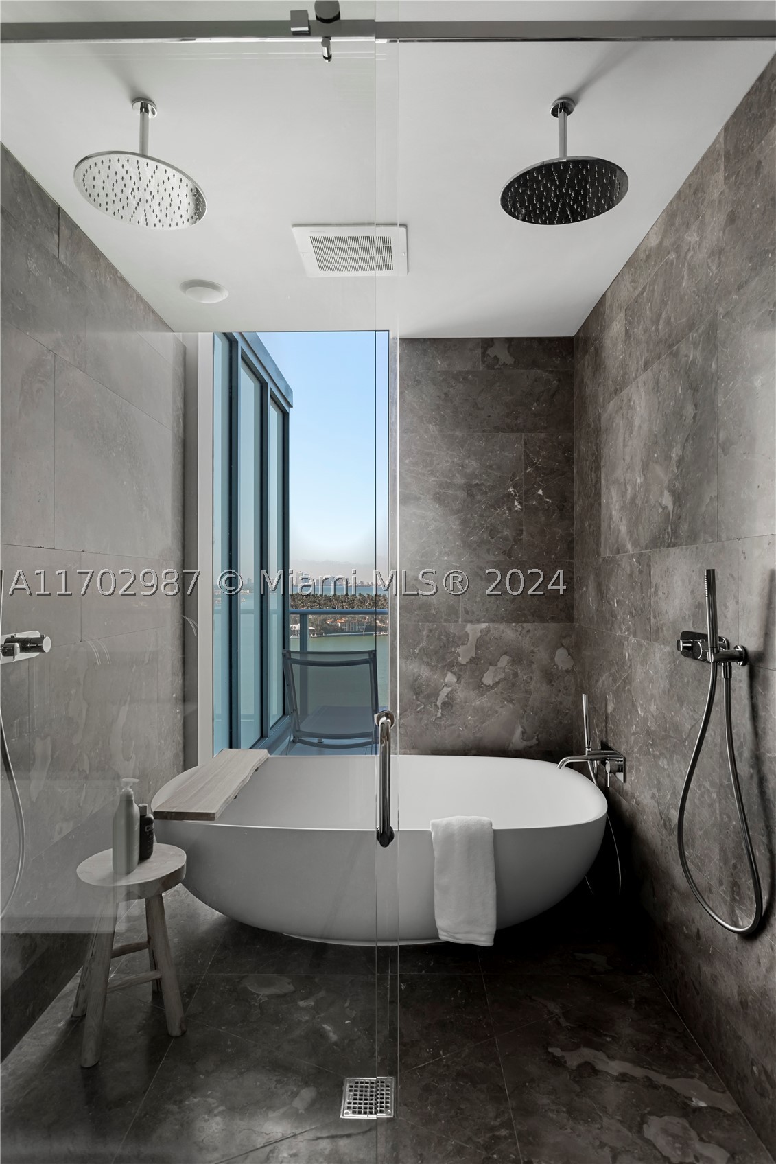 6800 Indian Creek Dr #PH2, Miami Beach FL 33141