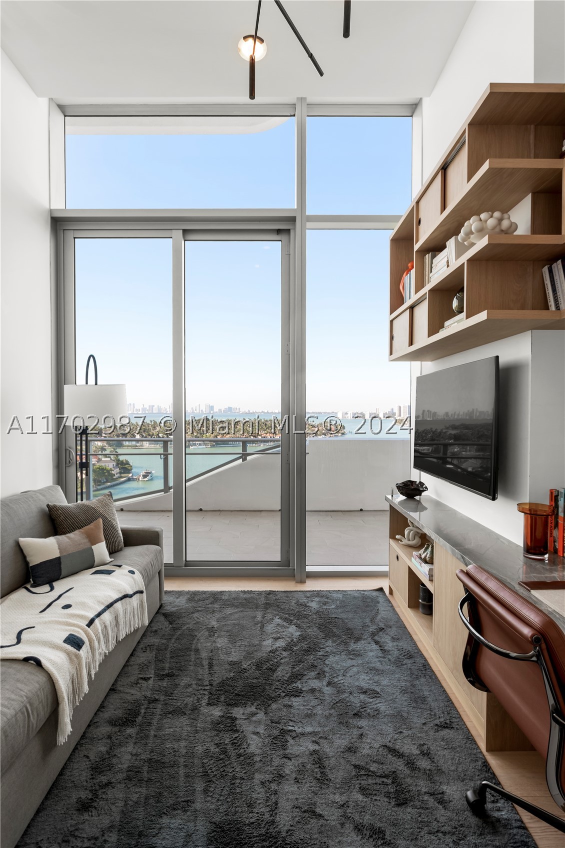 6800 Indian Creek Dr #PH2, Miami Beach FL 33141