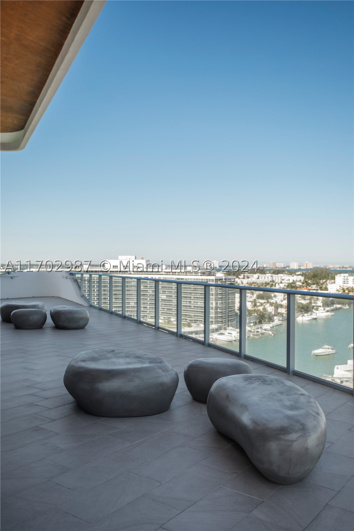6800 Indian Creek Dr #PH2, Miami Beach FL 33141