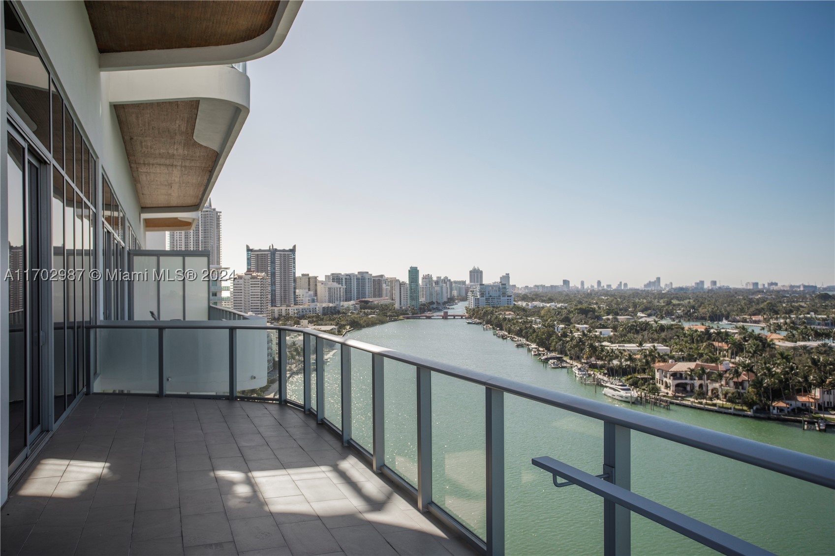 6800 Indian Creek Dr #PH2, Miami Beach FL 33141