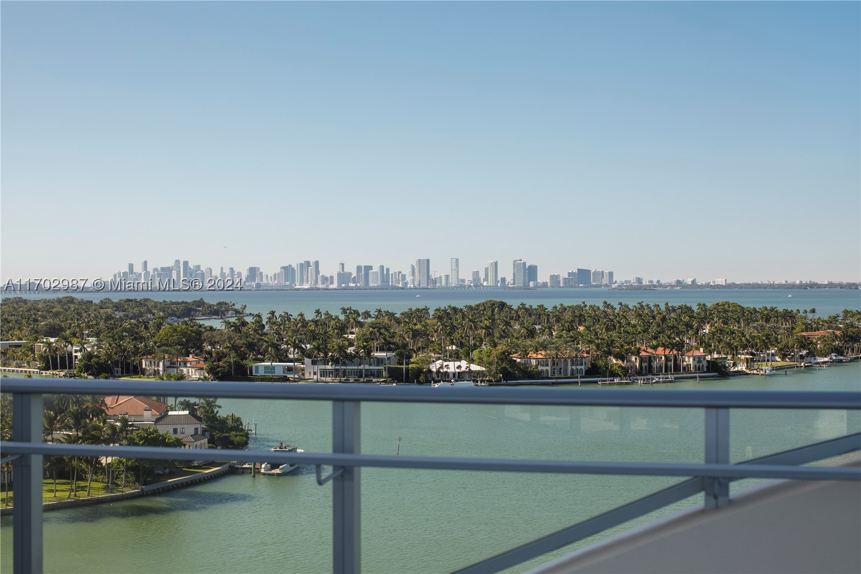6800 Indian Creek Dr #PH2, Miami Beach FL 33141