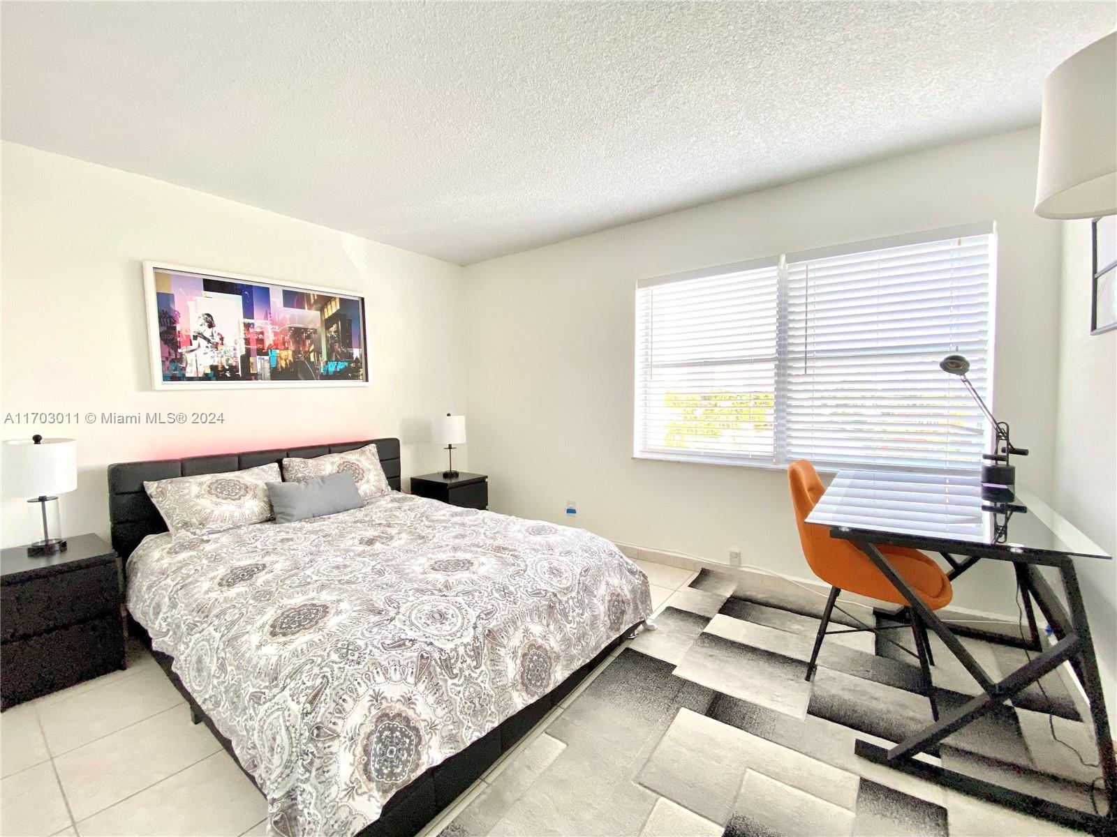 401 Golden Isles Dr #505, Hallandale Beach FL 33009