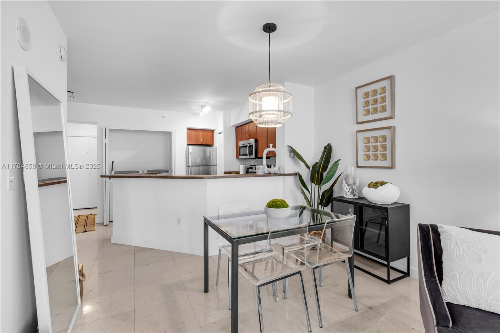 9201 Collins Ave #523, Surfside FL 33154