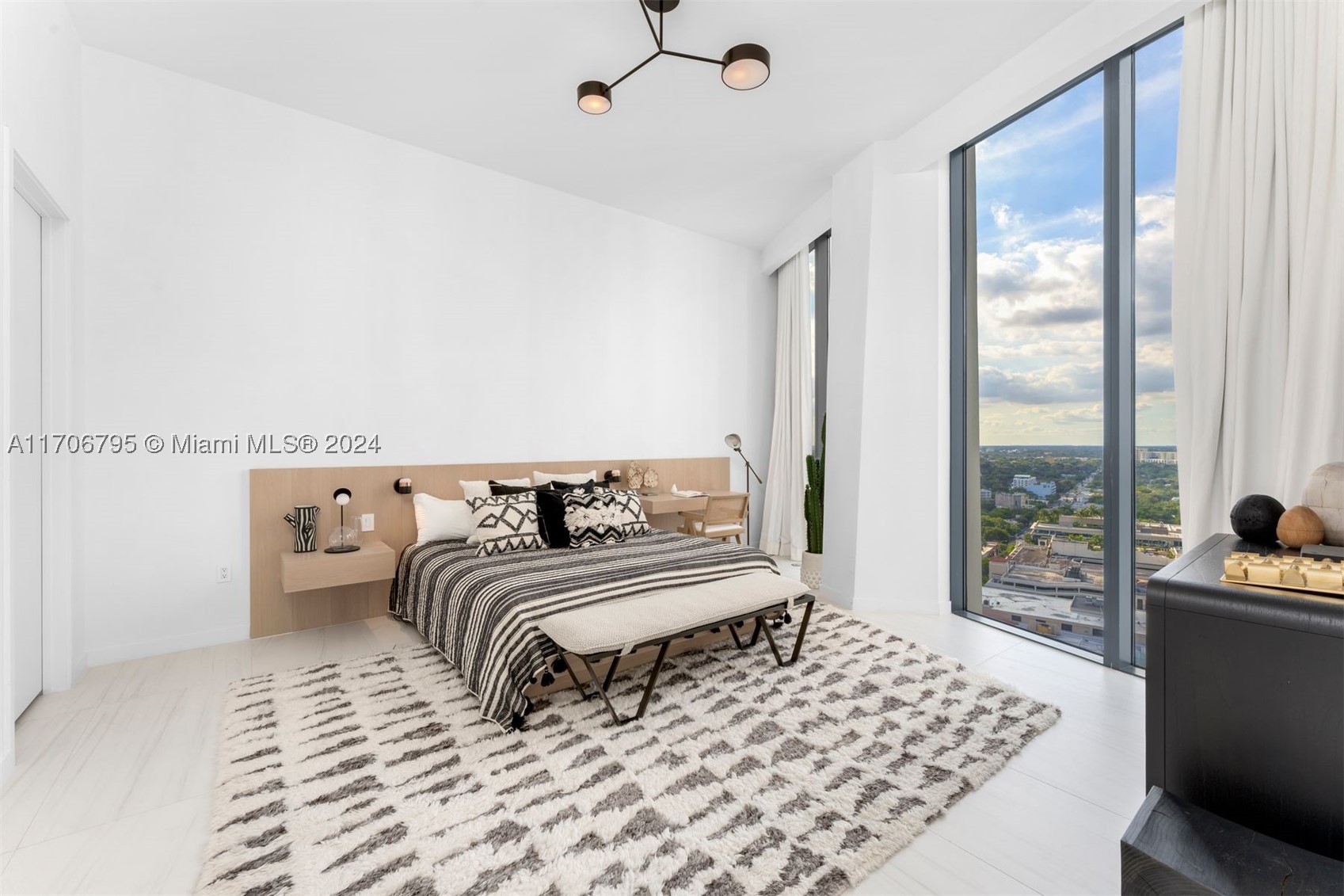 2811 S Bayshore Dr #20BC, Miami FL 33133