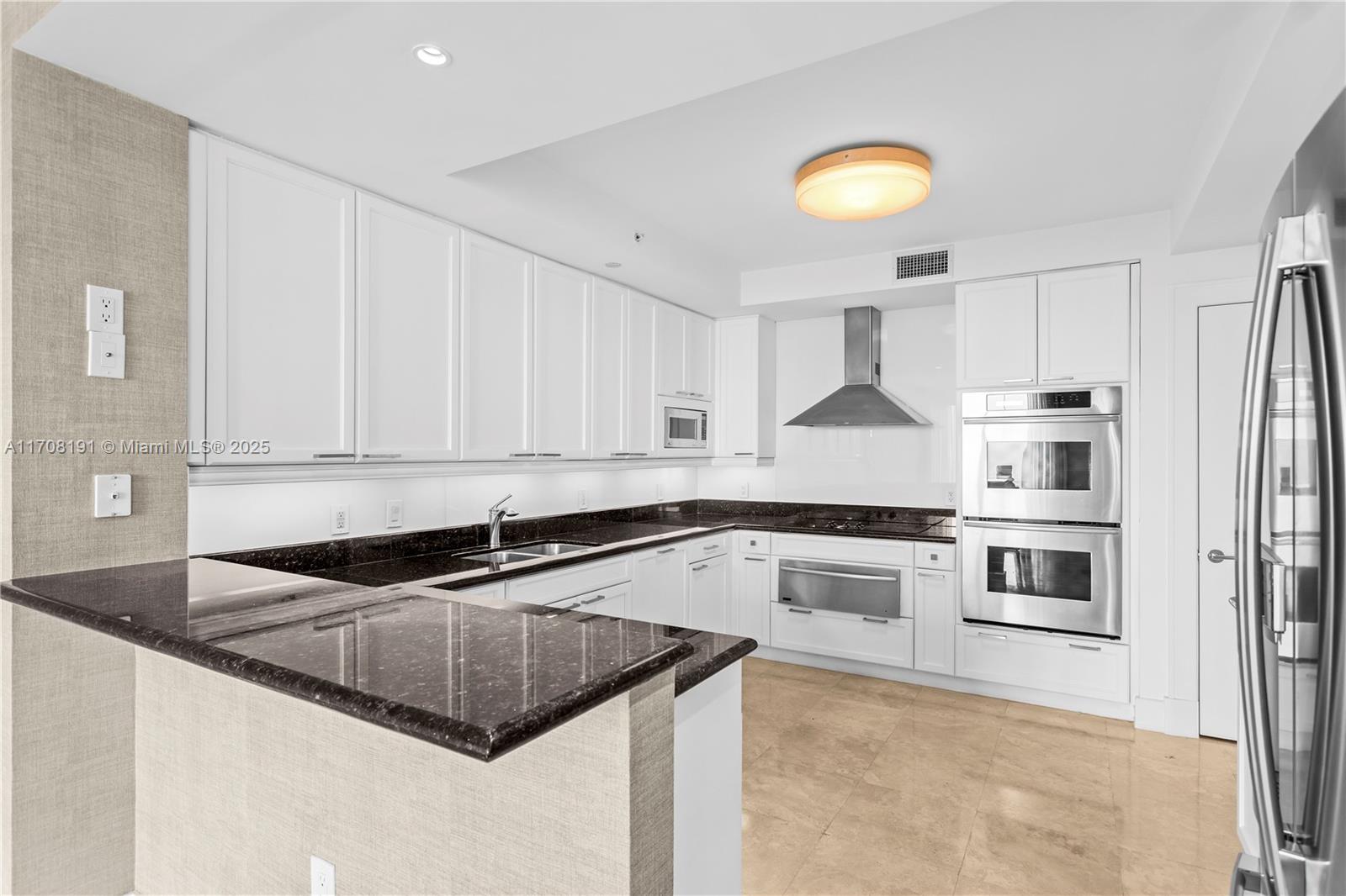 20201 E Country Club Dr #1902, Aventura FL 33180