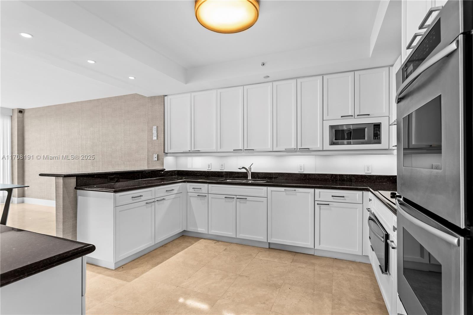 20201 E Country Club Dr #1902, Aventura FL 33180
