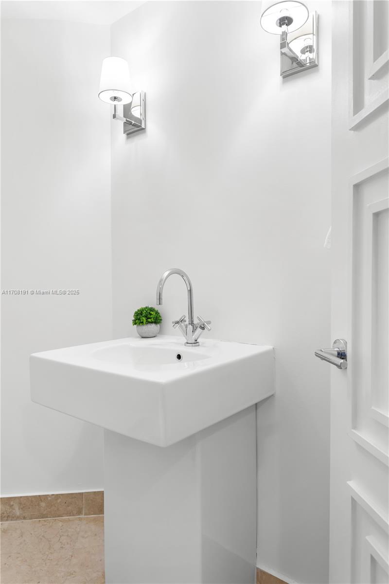 20201 E Country Club Dr #1902, Aventura FL 33180