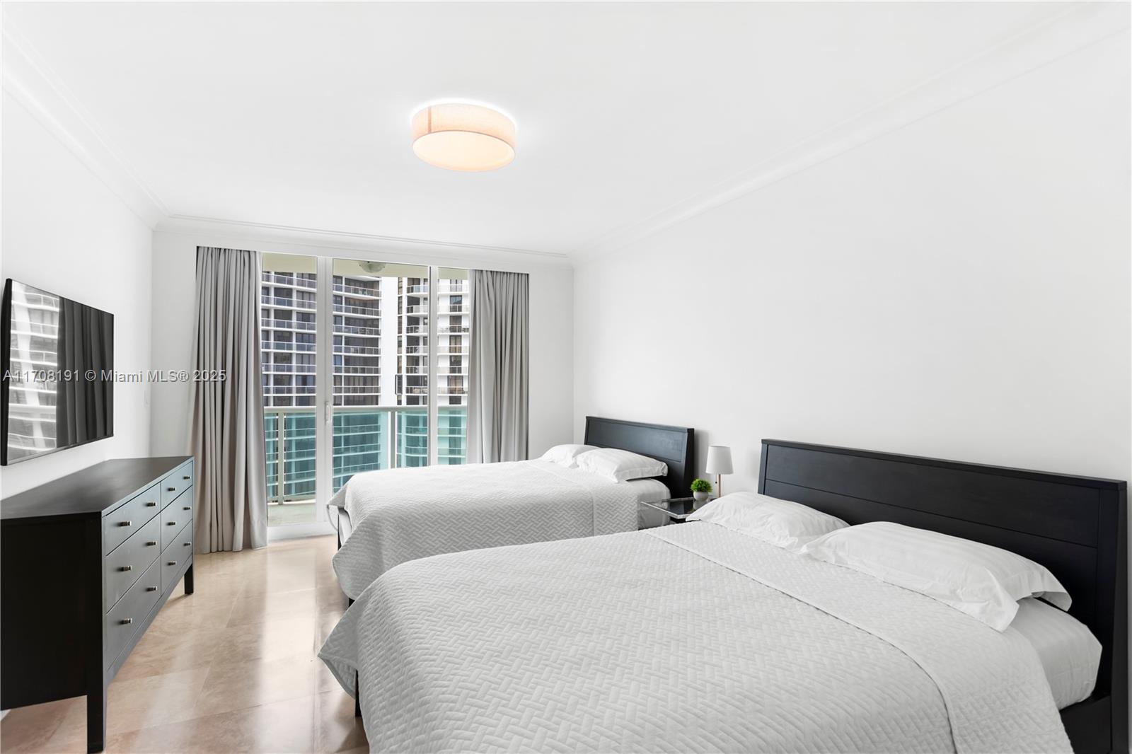 20201 E Country Club Dr #1902, Aventura FL 33180