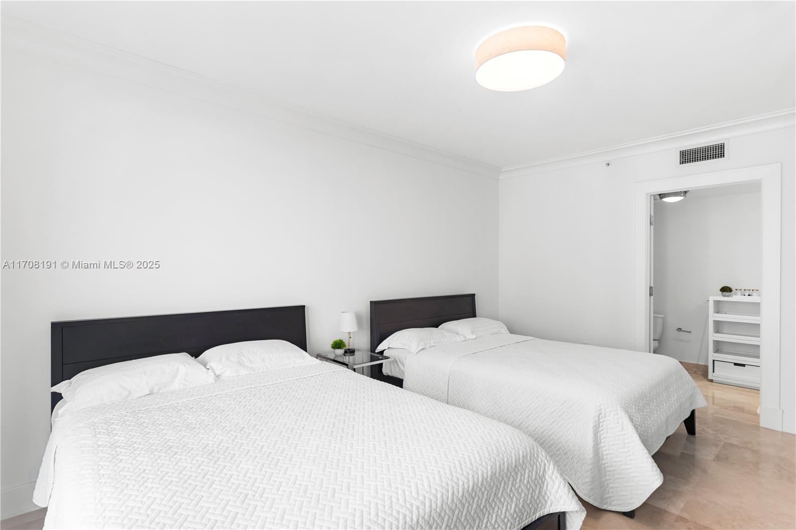 20201 E Country Club Dr #1902, Aventura FL 33180