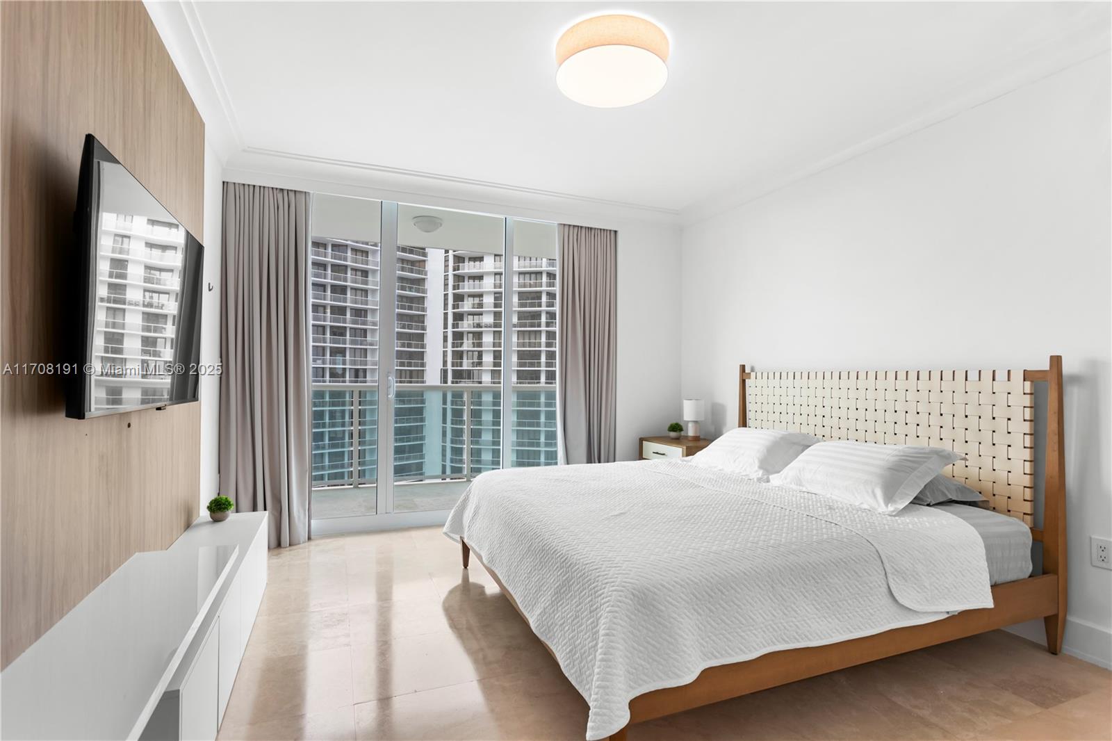 20201 E Country Club Dr #1902, Aventura FL 33180