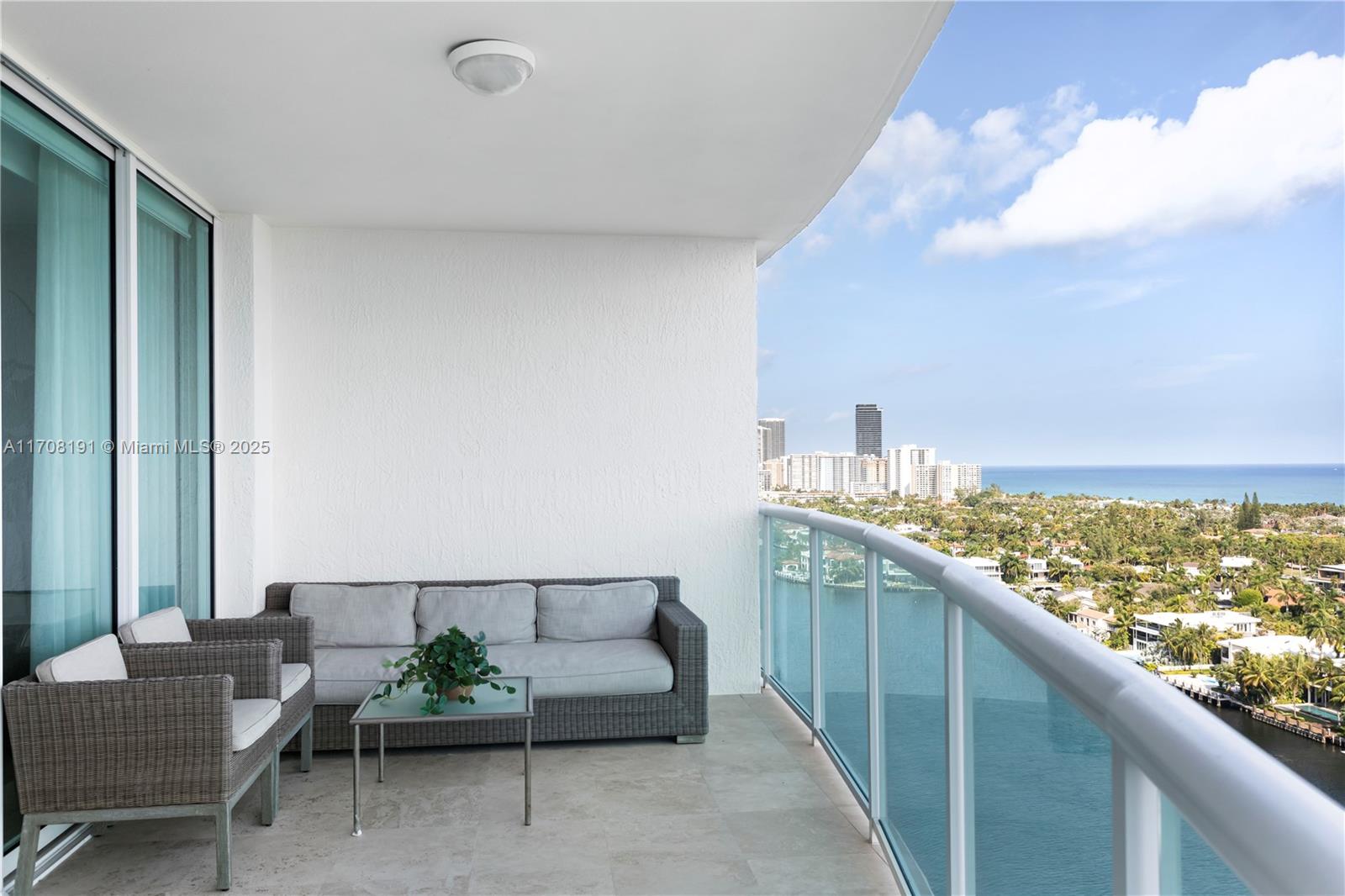 20201 E Country Club Dr #1902, Aventura FL 33180