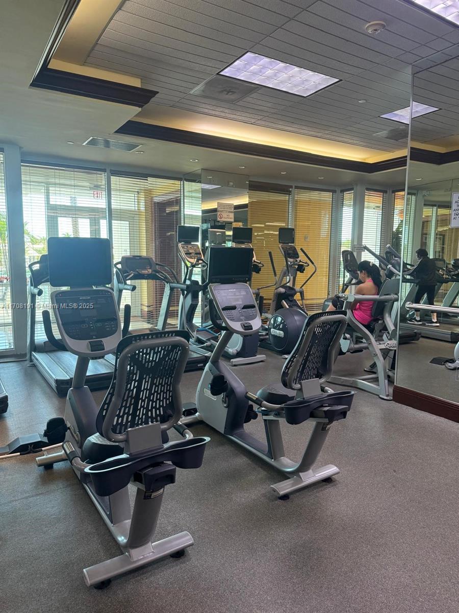 20201 E Country Club Dr #1902, Aventura FL 33180