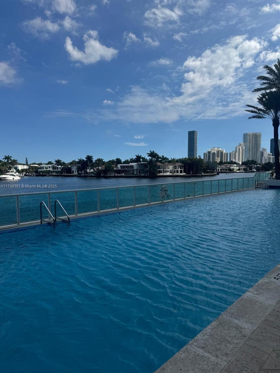 20201 E Country Club Dr #1902, Aventura FL 33180