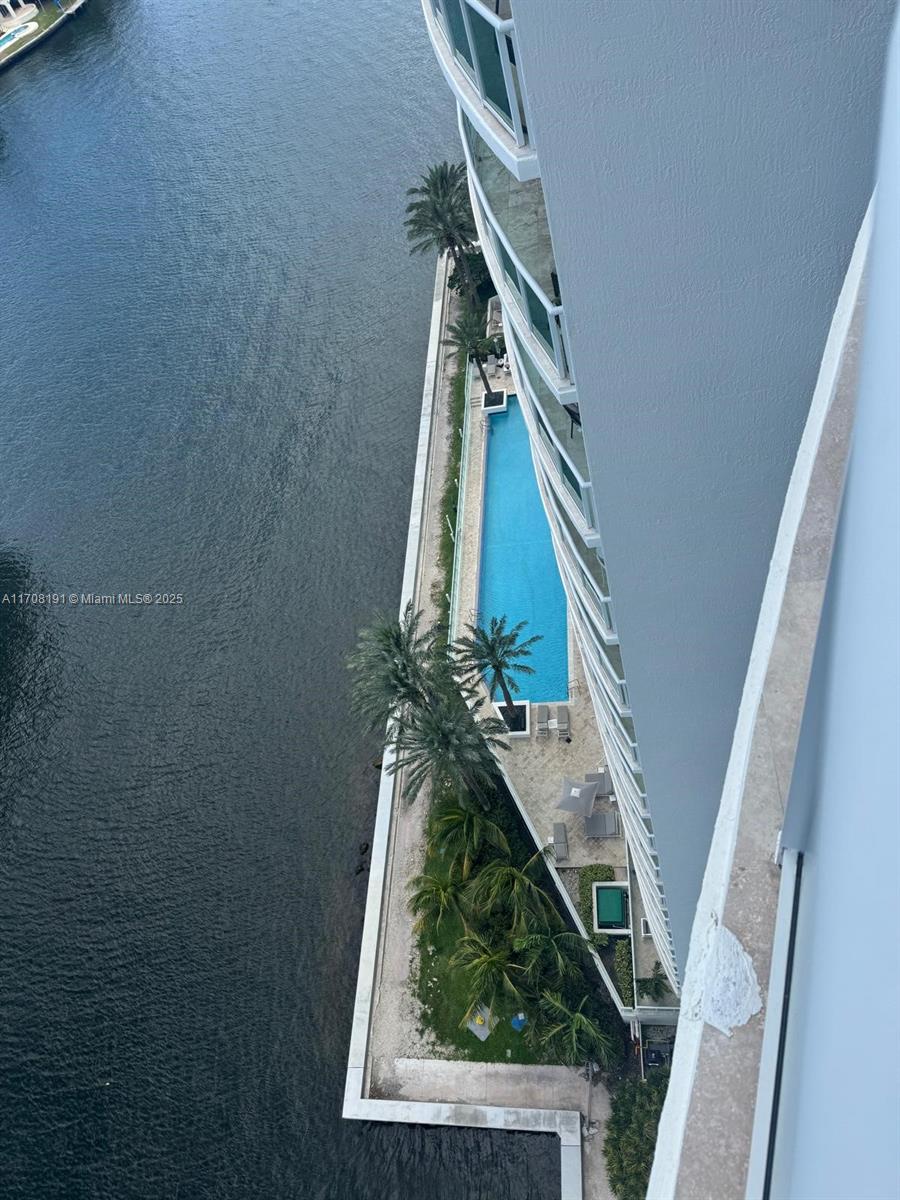 20201 E Country Club Dr #1902, Aventura FL 33180