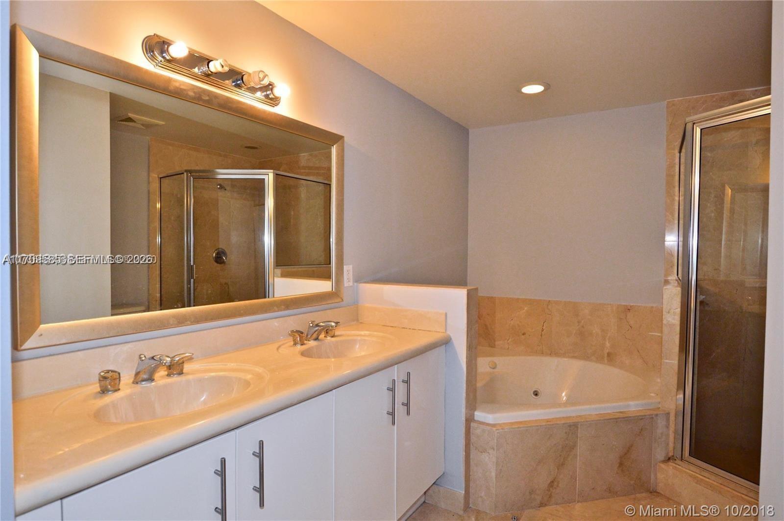 7900 Harbor Island Dr #806, North Bay Village FL 33141