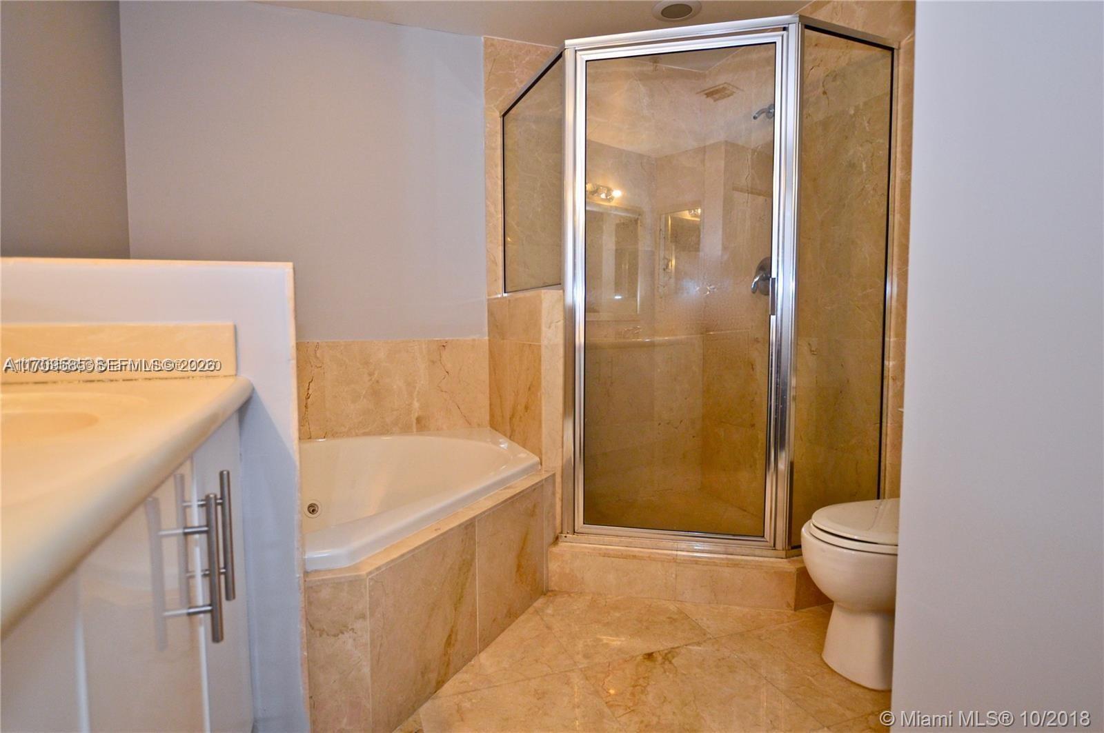 7900 Harbor Island Dr #806, North Bay Village FL 33141
