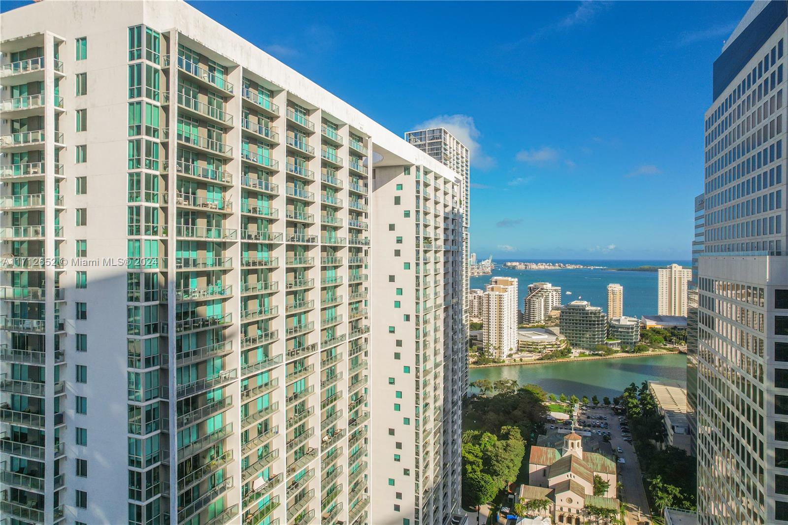 55 SE 6th St #3407, Miami FL 33131