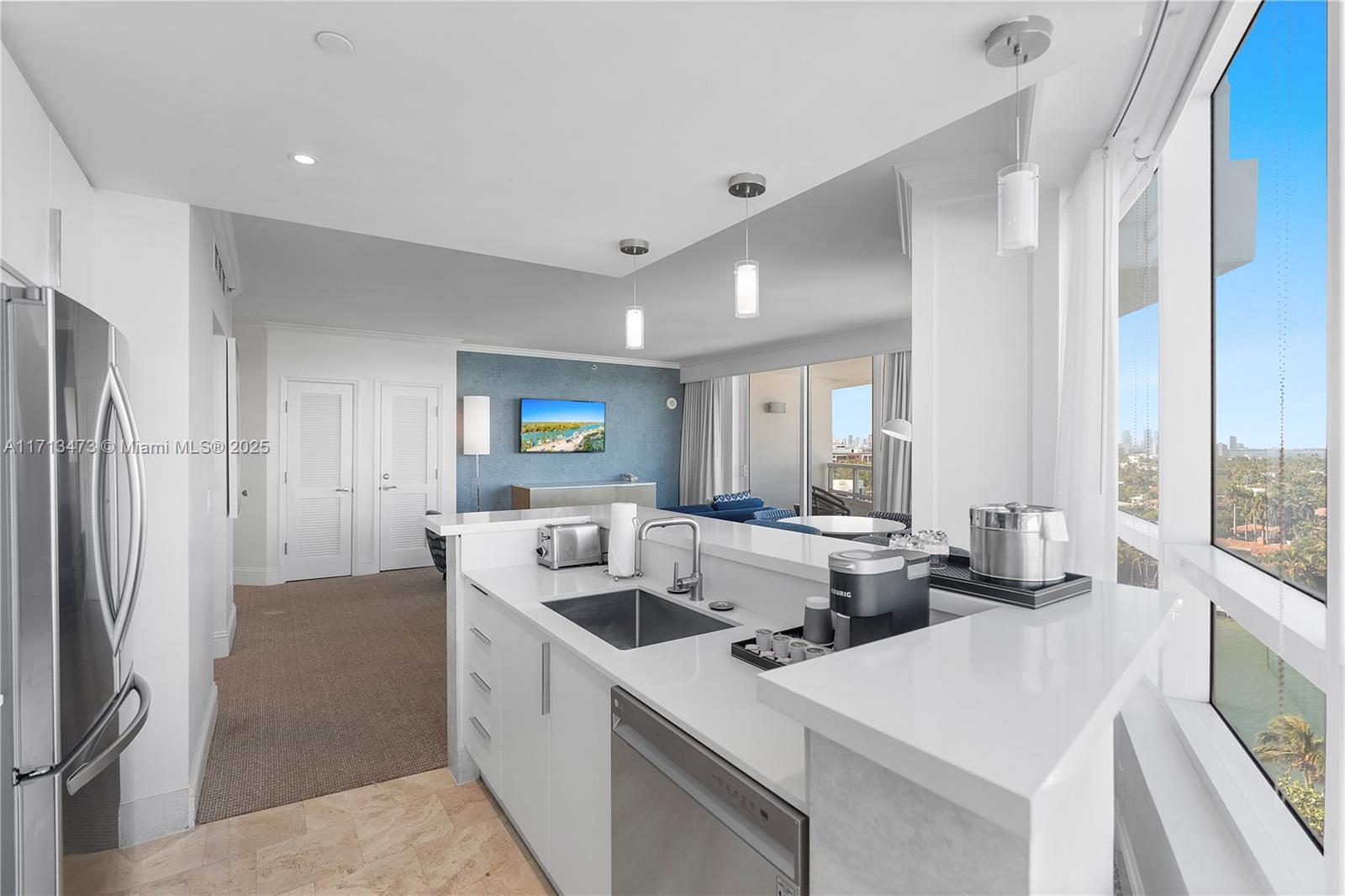 4401 Collins Ave #1015/1017, Miami Beach FL 33140