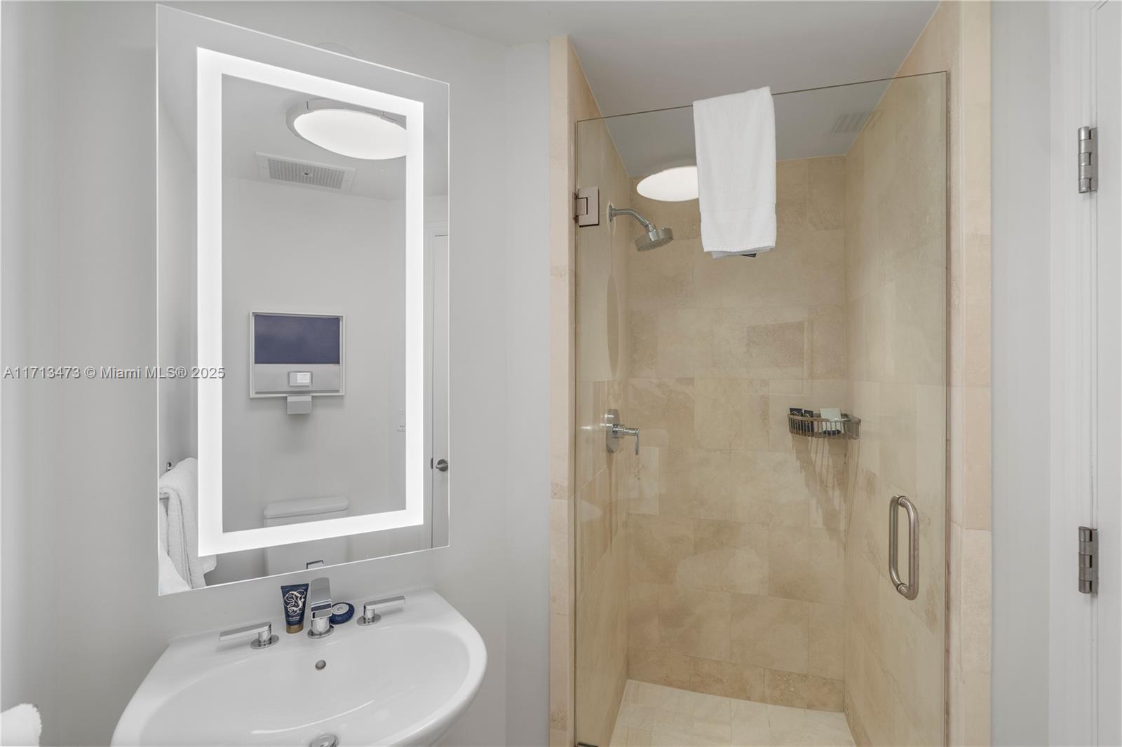 4401 Collins Ave #1015/1017, Miami Beach FL 33140