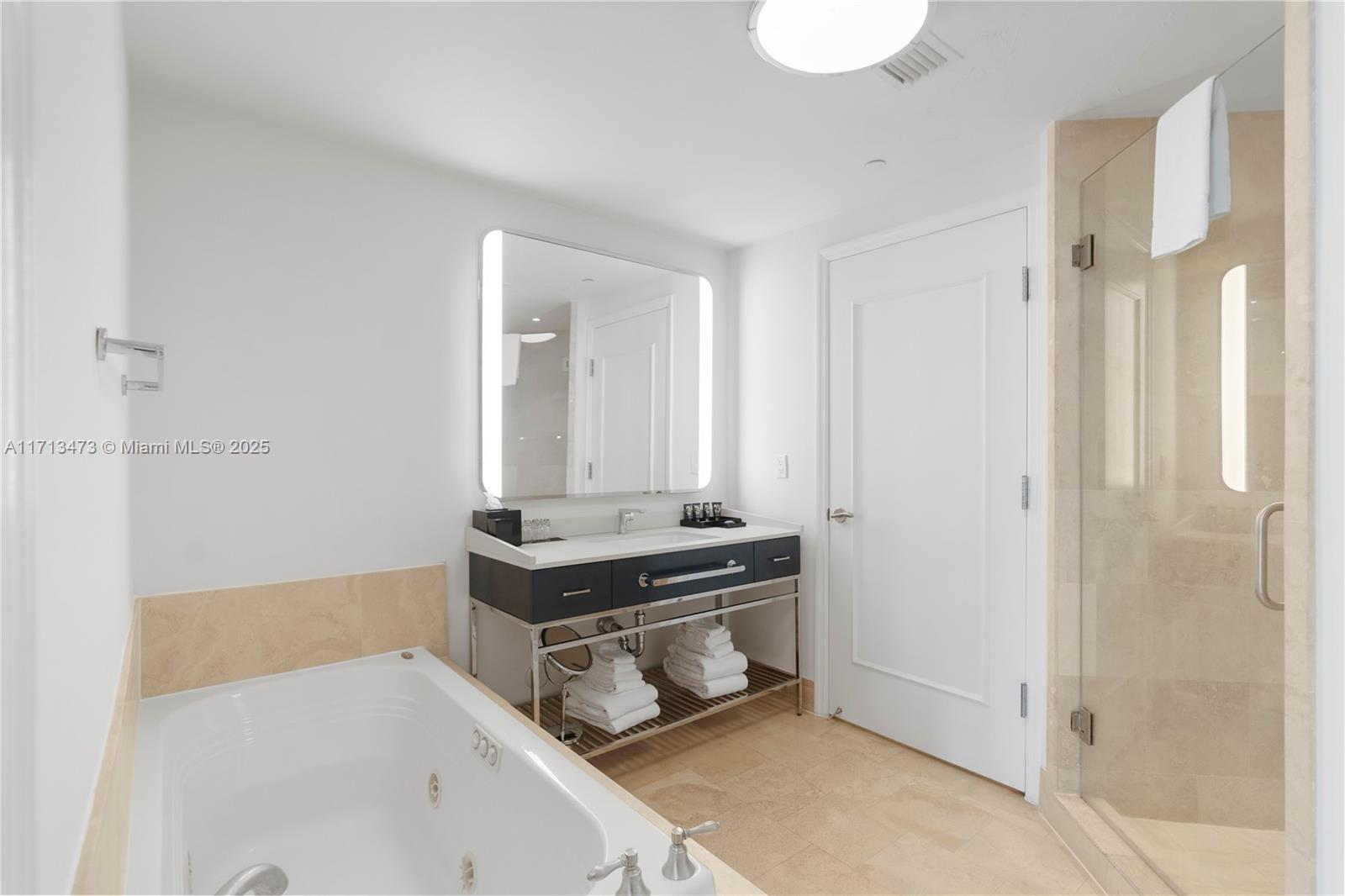 4401 Collins Ave #1015/1017, Miami Beach FL 33140